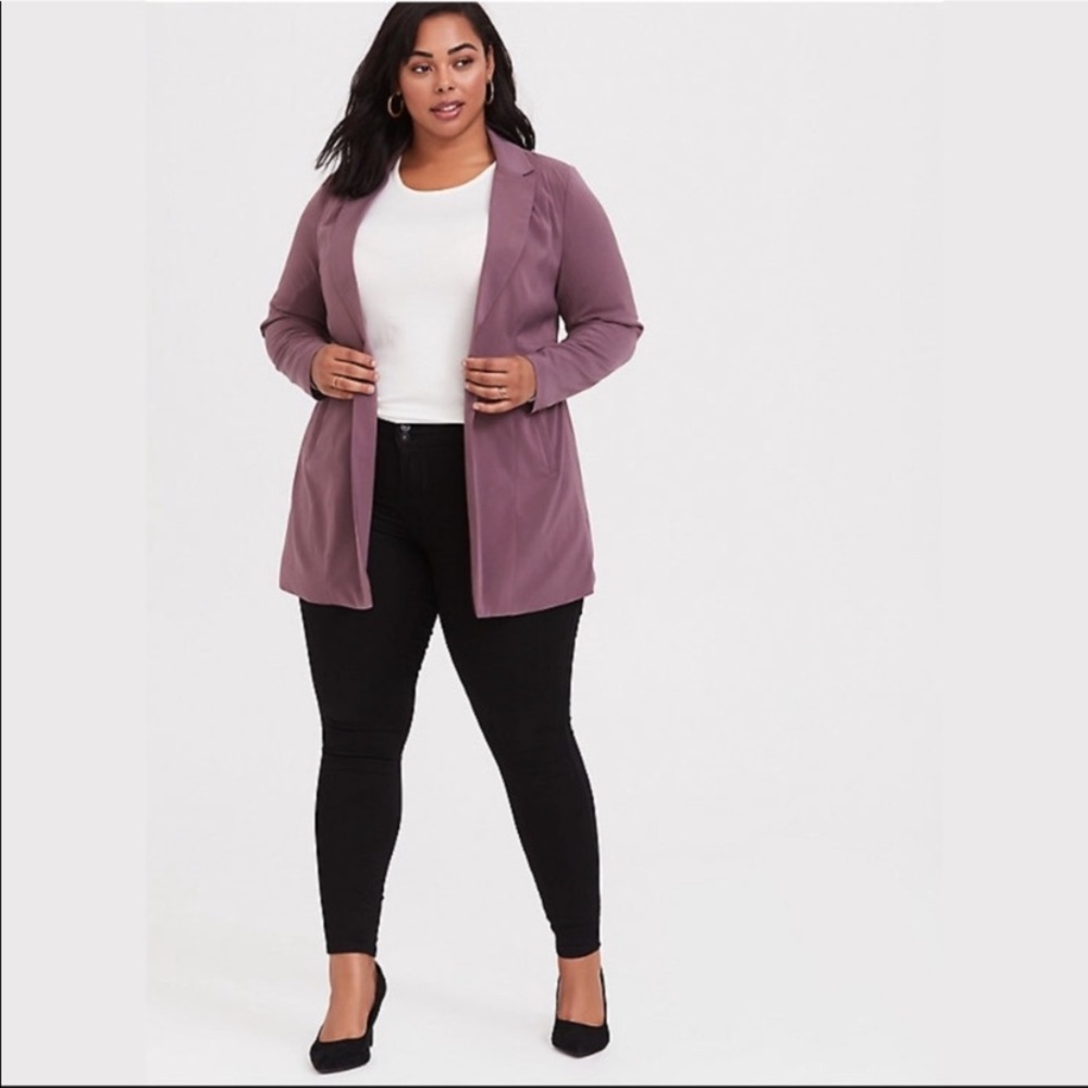 NEW PURPLE CREPE LONGLINE BLAZER